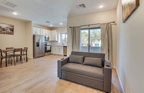 Desert View Condominio | Community Pool & Hiking Trails: Phoenix Condo!