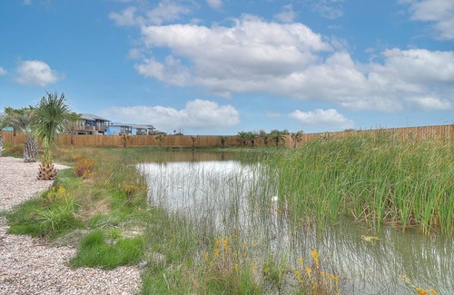 Port Aransas Alquiler De RV | Community Pool, In Town, Dog Park, Fishing, Wifi, Laundry Room, Walking Paths