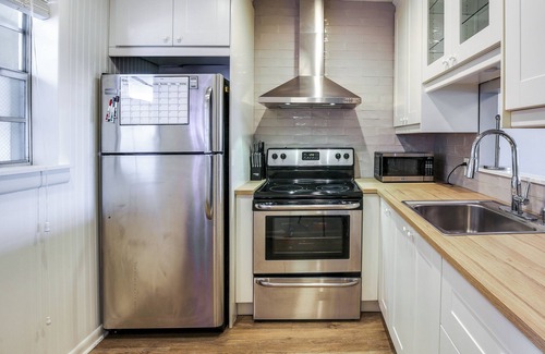 Lauderhill Apartamento | Community Pool: Lauderhill Vacation Rental