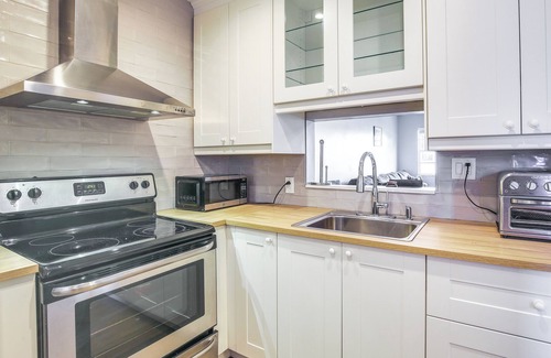 Lauderhill Apartamento | Community Pool: Lauderhill Vacation Rental