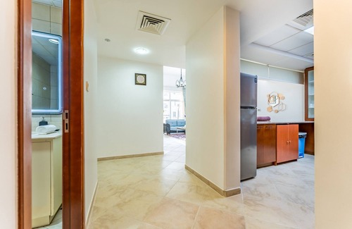 Motor City Apartamento | Community View 2BR With Balcony Near Golf Club, Sherlock House 2, Motor City