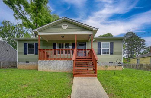 Knoxville Casa | Commuter-Friendly Home 3 Mi to Dtwn Knoxville!