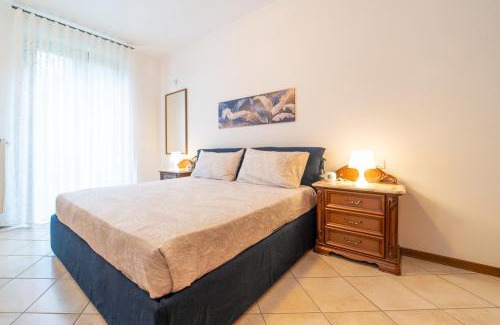San Fermo della Battaglia Apartamento | Como 5 min - House with Terrace and Parking - Wifi