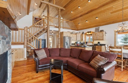 Grantsdale Cabina | * * *Como Peaks Cabin* * *