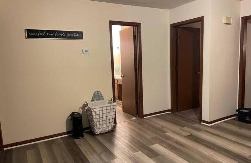 Columbia Casa | ~Como's Finest ~A Home Away From Home ~Sleeps 10 ~