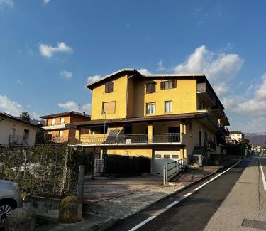 Lipomo Apartamento | Como's Hill Apartments Giungla