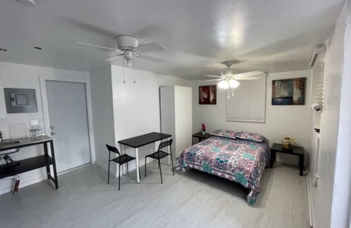 West Little River Apartamento | Comodo Apartaestudio Numero 4