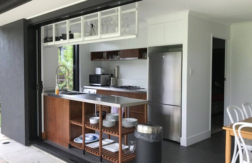 South Mackay Casa | Casa familiar compacta con piscina en South Mackay