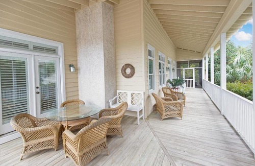 Litchfield by the Sea Casa | Compass Point 82 3BR 3 BA House w Kitchen