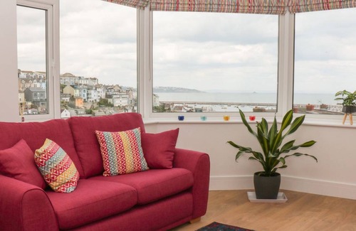 Brixham Cabaña | Compass Point