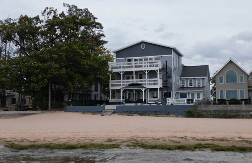 Durhamville Condominio | Compass Rose | Historic Oneida Lakefront Condo 4