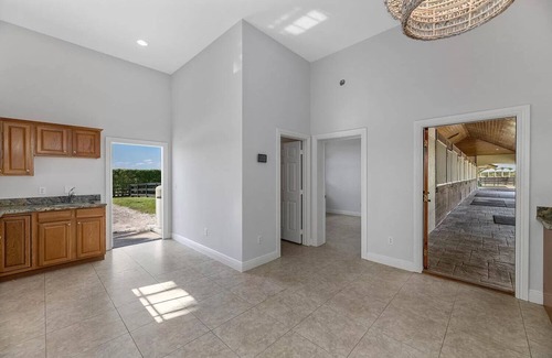 Wellington Apartamento | Competitively Price 1BR Apartment on Luxury Equestrian Estate