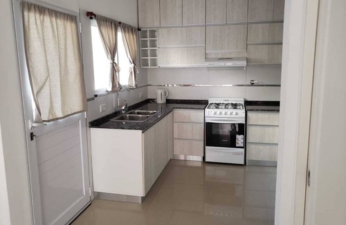 San Rafael Apartamento | Complejo Los Moros: confort y ubicación privilegiada en San Rafael