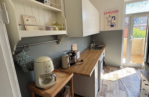 Gaarden-Sud - Kronsburg Apartamento | Complete: 2-room apartment centrally located in an old building