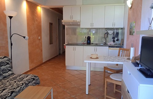 Sauzal Apartamento | Apartamento completo en un jardin tropical con vista al mar