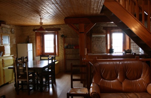 Seez Chalet De Esquí | Casa rural completa sobre 5000m, 1500m sobre el nivel del mar, a medio camino de La Rosiere y Seez