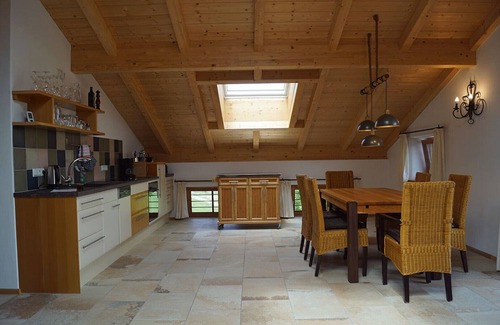 Seeon-Seebruck Apartamento | Complete floor - 2 vacation apartments in the Fembacher Alm - 190 sqm