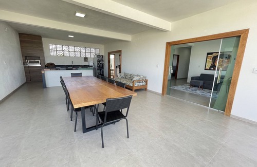 Prado Casa | COMPLETE HOUSE w/ 5 Suites Pool 1 Min from the Beach
