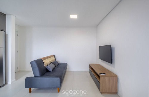 Praia da Armacao do Itapocoroi Apartamento | Complete Stay With Pool and gym 400m From Armacao Beach - SKL