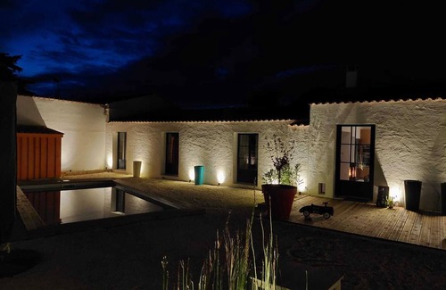 Saint-Pierre-d'Oleron Casa | Completely renovated old winery in a typical island village