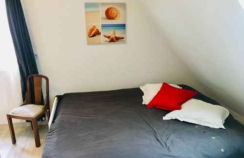 Plouedern Cama Y Desayuno | Suite de capullo completamente independiente