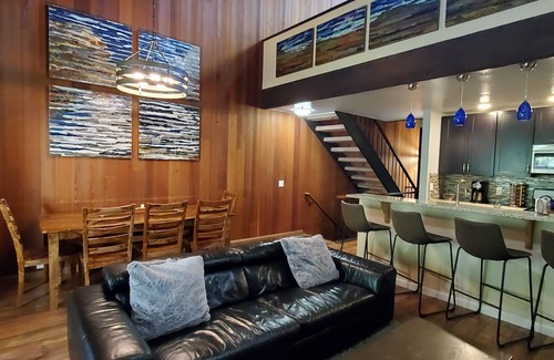 Kings Beach Condominio | Totalmente remodelado, todo junto acogedor.