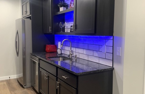 Gambier Casa | Completely Remodeled Home directly behind the Kenyon Sports Center