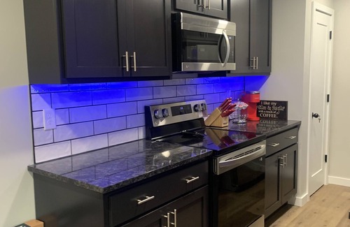 Gambier Casa | Completely Remodeled Home directly behind the Kenyon Sports Center
