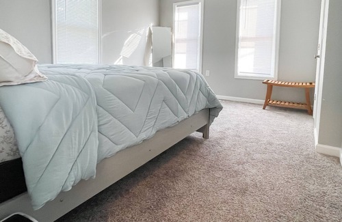 Downtown Baltimore Casa | Completely remodeled 4 bedrooms 2-5 baths with parking