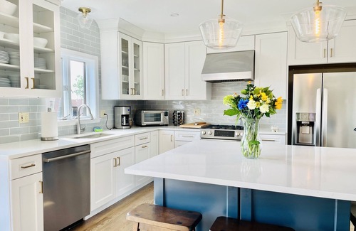 Easton's Point Casa | Completely Remodeled, Private salt water pool and SPA, walk to 1st and 2nd beach