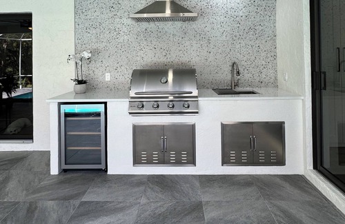 Palm River Estates Casa | Completely renovated 3-bedroom, heated pool home, privacy, near Naples beach!
