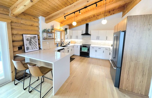Keystone Cabina | Completely renovated, cozy modern 4BR cabin