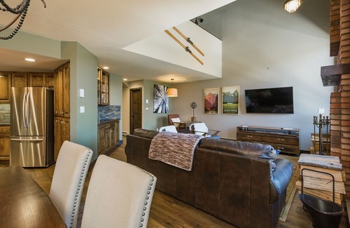 Purgatory Condominio | Completely Updated Condo with Mountain Views - Heated Pool- Stunning Views!