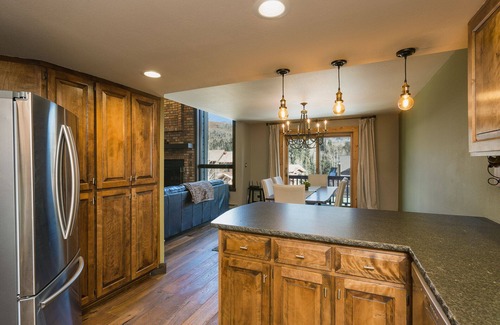 Purgatory Condominio | Completely Updated Condo with Mountain Views - Heated Pool- Stunning Views!
