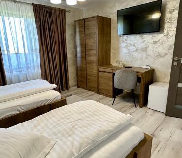 Onesti Casa | Complex Hanul Cavalerului