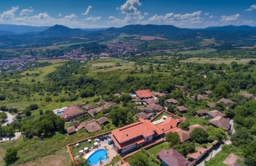 Elena Complejo | Complex Panorama