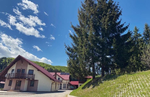 Valea Mare Casa | Complex Turistic Lughet