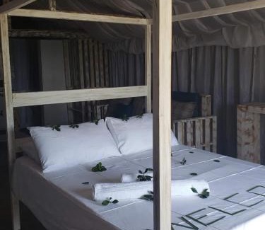 Zitundo Otro | Complexo Baleia Azul Camping