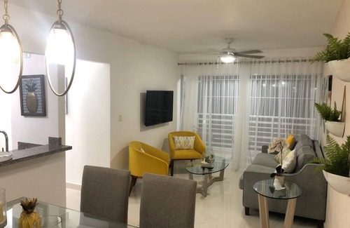 Licey al Medio Apartamento | Con Estilo y Nuevo - Exclusiva Zona, Cerca de todo