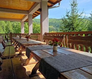Maneciu Casa | Conacul Valea Popii