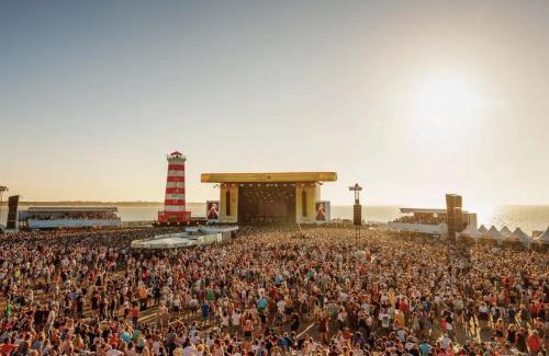 Noordwelle Otro | Concert at Sea 6p luxe tent Strandpark De Zeeuwse Kust 27 - 29 juni 2025