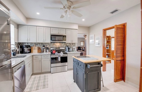 White St. Gallery Casa | Conch Keys | Private Pool & Outdoor Bar Paradise!