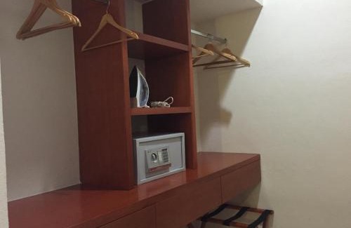 Villa de Álvarez Hotel | Concierge Plaza La Villa