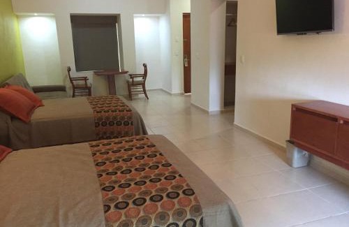 Villa de Álvarez Hotel | Concierge Plaza La Villa