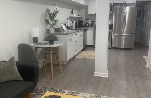 Concord Casa | Concord Private Guest Suite - 5 Mins to Atrium & Downtown