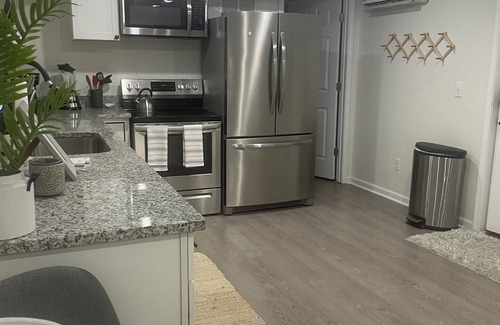 Concord Casa | Concord Private Guest Suite - 5 Mins to Atrium & Downtown