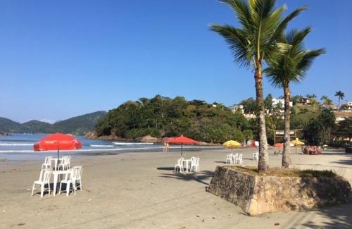 Praia da Enseada Apartamento | Cond Apartamentos Chalés San Marino