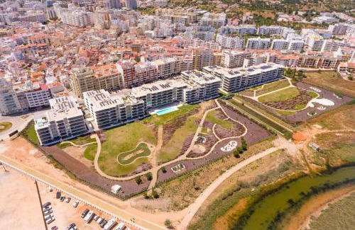 Armacao de Pera Apartamento | Cond Bayline - Corvina - SPA - POOL - GYM - BEACH - BY BEDZY