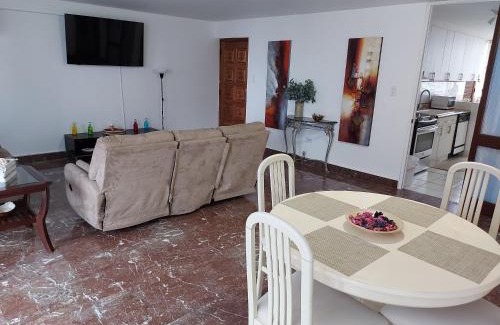 Condado Apartamento | Condado San Juan Prime location 5minsWalk To Beach