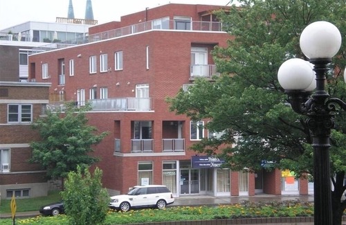 Montreal Condominio | Condo 302 Pasos para Marché Jean Talon. Aventúrate en este mundo